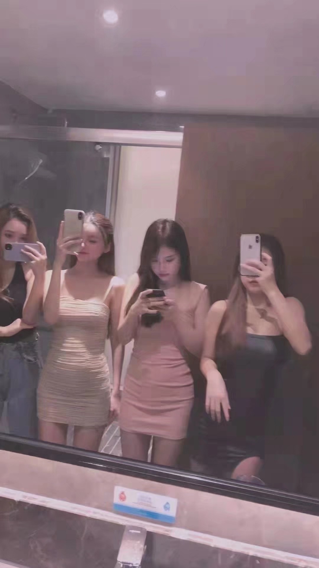 南海区私密会所年轻sao货